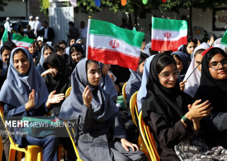 مشارکت خیرین و اولیا؛ محور تأمین نیازهای آموزشی پاکدشت