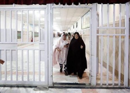 آزادی زن ۹۰ ساله از زندان بابل با حمایت مالی بازیگران سینما و تلویزیون