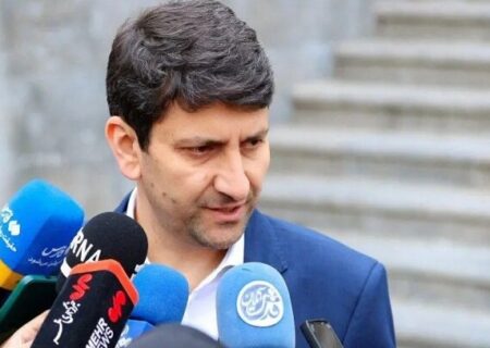 هاشمی: ادامه فعالیت اپراتورها با نرخ‌های فعلی امکان‌پذیر نیست