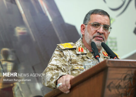 سردار نائینی: جنگ تحمیلی ۸ ساله و جنگ ۱۲ روزه، مصداق نبردهای نیابتی آمریکا علیه ایران بود