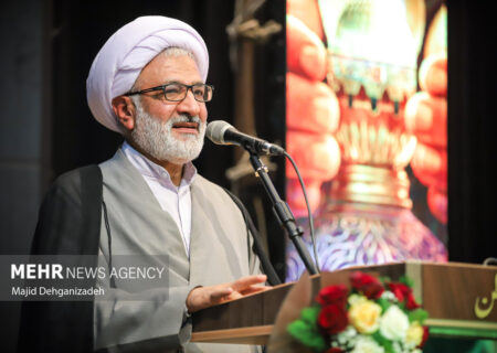 پنجمین کنگره بین المللی شعر توحیدی در میبد برگزار می‌شود