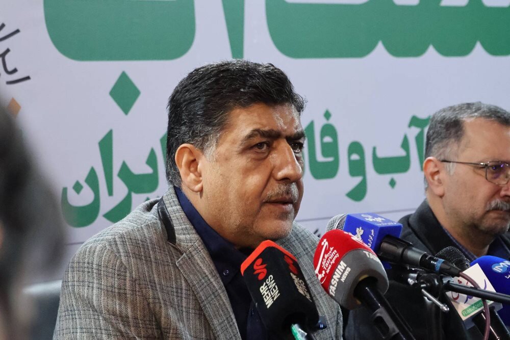 مردم و صنایع باید الگوی مصرف آب خود را تغییر دهند