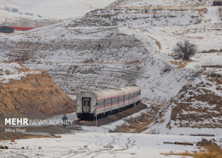 اولویت راه‌آهن برای تامین ناوگان از توان تولیدات داخل است