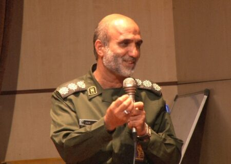 ملت ایران با اقتدار دشمن را در محاسبات خود به اشتباه انداخت