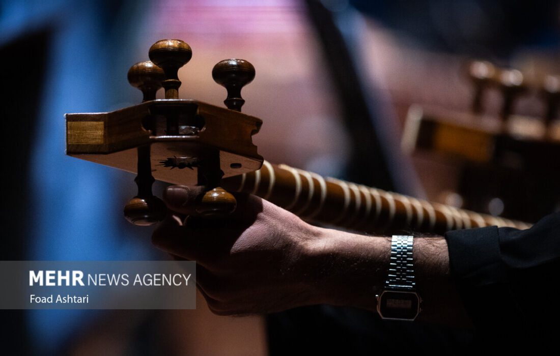 شنیدن ارادت یک خواننده جوان «به یاد استاد علینقی وزیری»