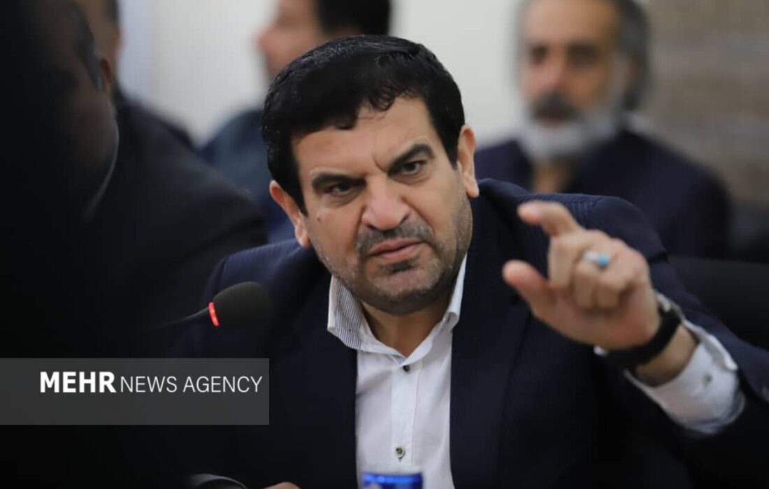 مولوی: تاکید بر تقویت هتل‌ها و بازارچه‌ها در آبادان