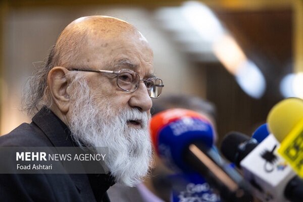 چمران: شهرداری نمیتواند ضامن وام تاکسیرانان باشد