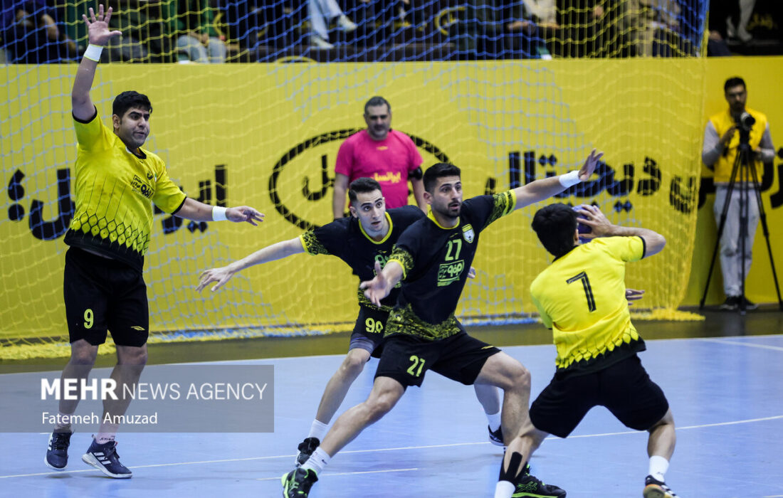 رقابت جذاب لیگ برتر هندبال مردان آغاز شد/ پایتخت میزبان ستارگان هندبال