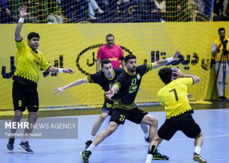 رقابت جذاب لیگ برتر هندبال مردان آغاز شد/ پایتخت میزبان ستارگان هندبال