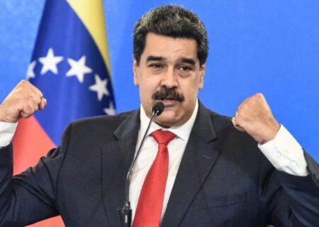 تأکید مادورو بر مقاومت و آمادگی نظامی در برابر تهدیدات آمریکا