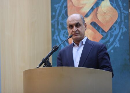 حق شناس: صنعتگران نقش بسزایی در تحقق اقتصاد مقاومتی دارند