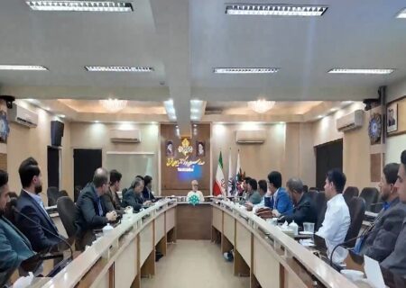 برای مقابله با توطئه‌های دشمن باید آمادگی کامل داشته باشیم