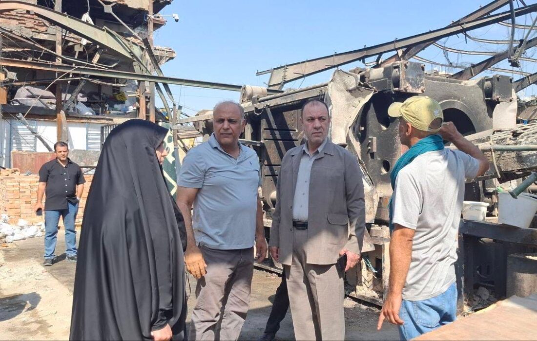 بازدید فرماندار تهران از واحد صنعتی آسیب‌دیده در جنگ تحمیلی