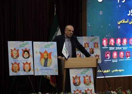 افزایش واقعی حقوق معلمان و اساتید، سرمایه‌گذاری بلندمدت برای کیفیت آموزش