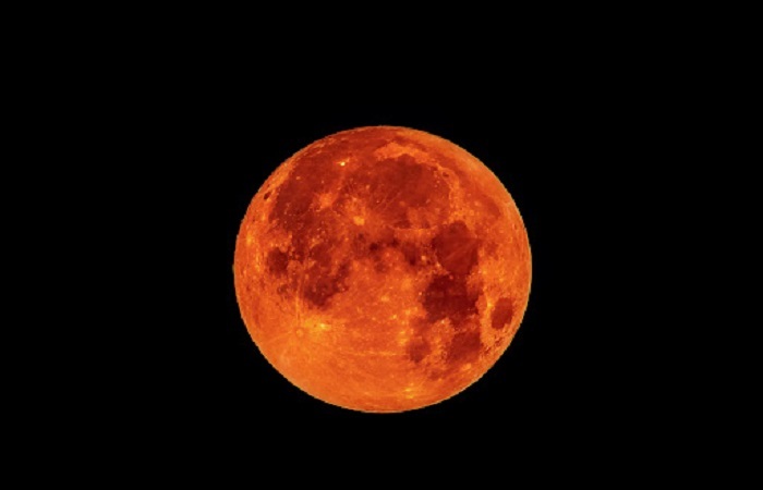 شبی بهیادماندنی در آسمان ایران: آغاز ماه گرفتگی از غروب امشب