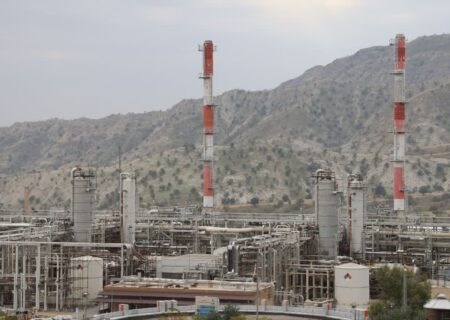 تبدیل وضعیت ۱۶۲ ایثارگر به استخدام رسمی در شرکت پالایش گاز ایلام