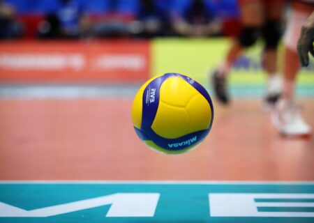 توابع تهران، قهرمان والیبال پسران زیر ۱۷ سال ایران