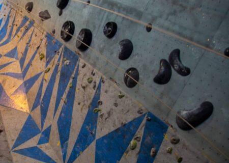 درخشش ورزشکاران چهارمحال و بختیاری در رقابت‌های سنگ نوردی