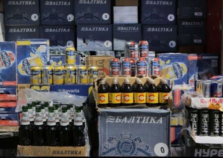 کشف نوشیدنی‌های خارجی قاچاق در سروستان