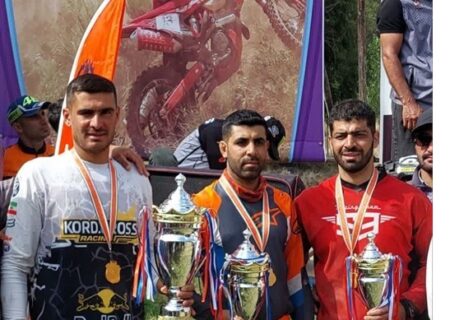 قهرمانی موتور سوار فامنینی در مسابقات موتورسواری « هارد اندرو » کشور