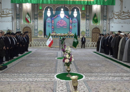 خطبه‌خوانی خادمان در آستانه سالروز ورود حضرت معصومه (س) به قم