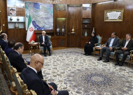 عارف: بازارچه‌های مرزی ایران و پاکستان فعال شوند