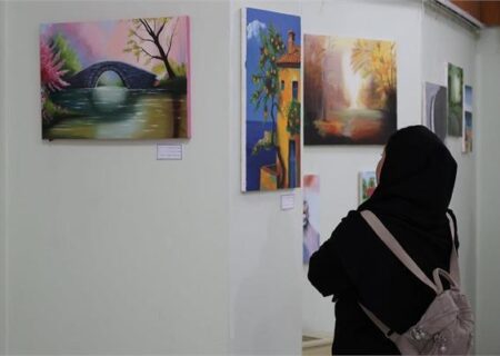 گشایش نمایشگاه گروهی نقاشی و طراحی «سمت نور» در شهرکرد