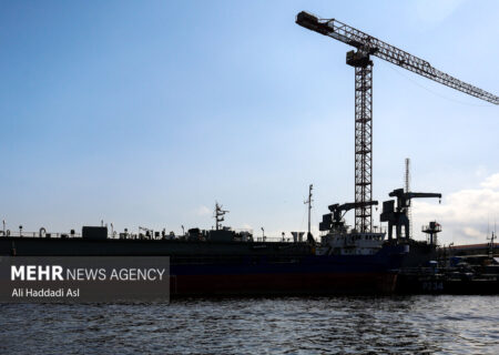 تخلیه ۸ میلیون تن کالای اساسی در بندر امام از ابتدای ۱۴۰۴