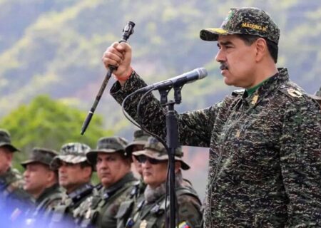 مادورو: آمریکا به دنبال دولت دست نشانده در ونزوئلاست