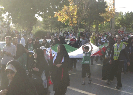 همایش پیاده‌روی خانوادگی به مناسبت هفته دفاع مقدس