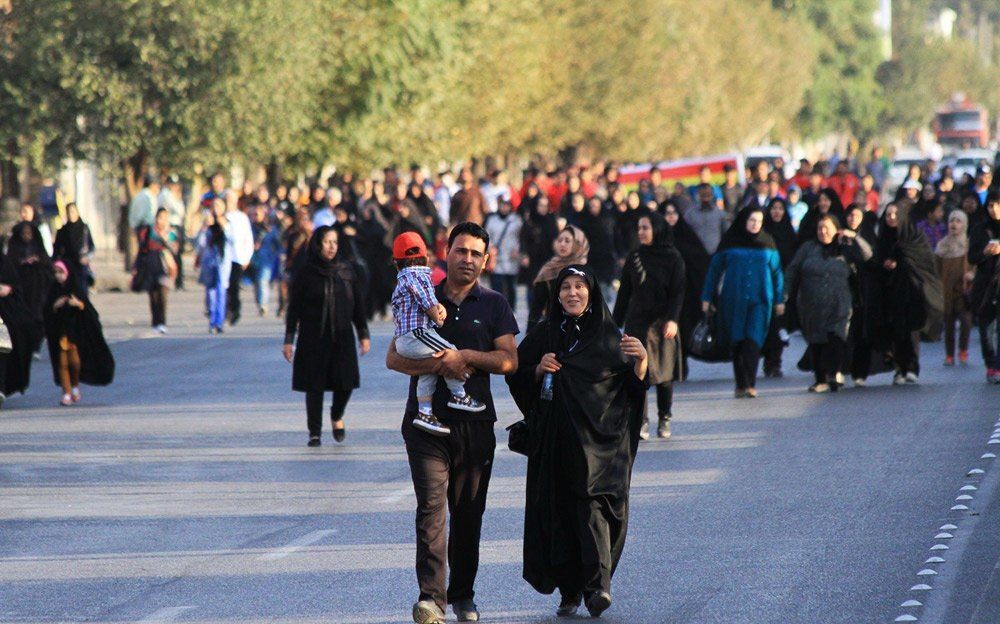 برگزاری همایش پیاده روی در کمالشهر