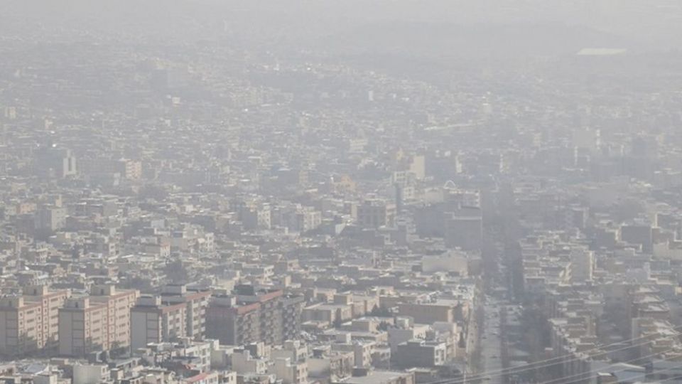 ورود گرد و غبار از کشورهای همسایه، مهمترین عامل آلودگی هوای آذربایجانغربی