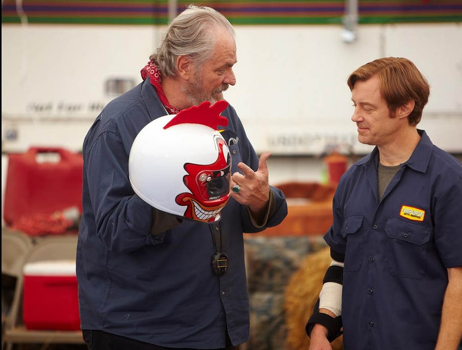 پخش چند فیلم و پویانمایی از قاب تلویزیون