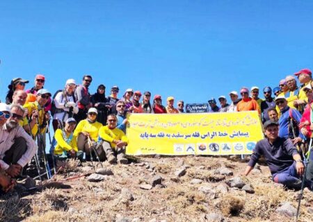 صعود کوهنوردان  تربت‌حیدریه به قلل خط‌الراس کدکن