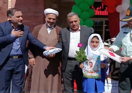 بدرقه فرزند شهید فراجا از منزل تا مدرسه در مراغه