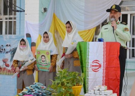 همراهی فرماندهان فراجا خوزستان با فرزندان شهید در آغاز سال تحصیلی جدید