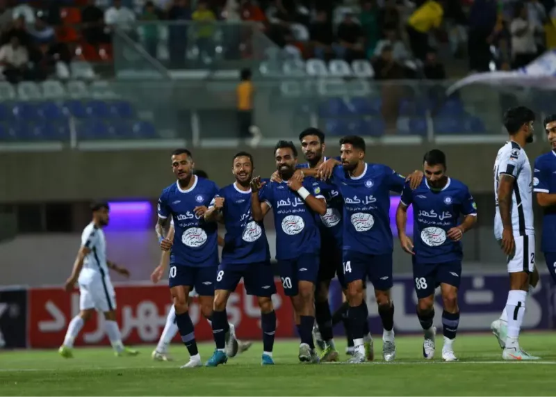 گلگهربا تساوی برابر فولاد فرصت صدرنشینی را از دست داد.