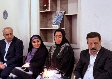 اهدای زمین مسکونی به خانواده‌های شهدای دانش‌آموز تبریزی در شهر جدید سهند