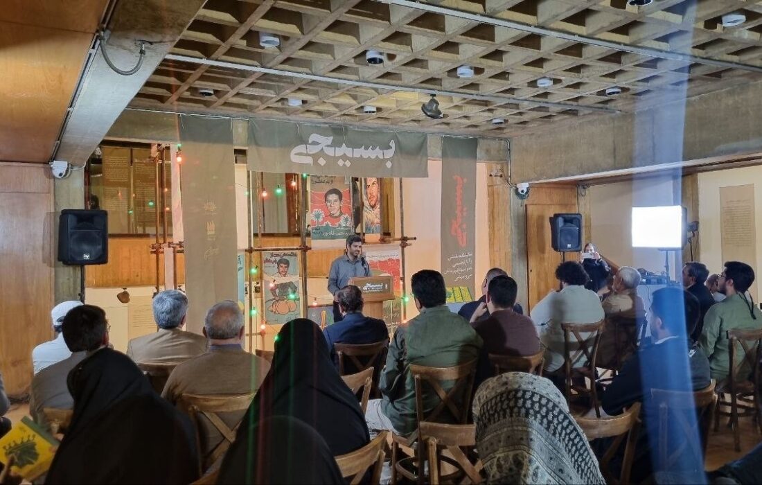 مراسم گرامیداشت شهیدان نصرالله و عباسی در نیاوران برگزار شد