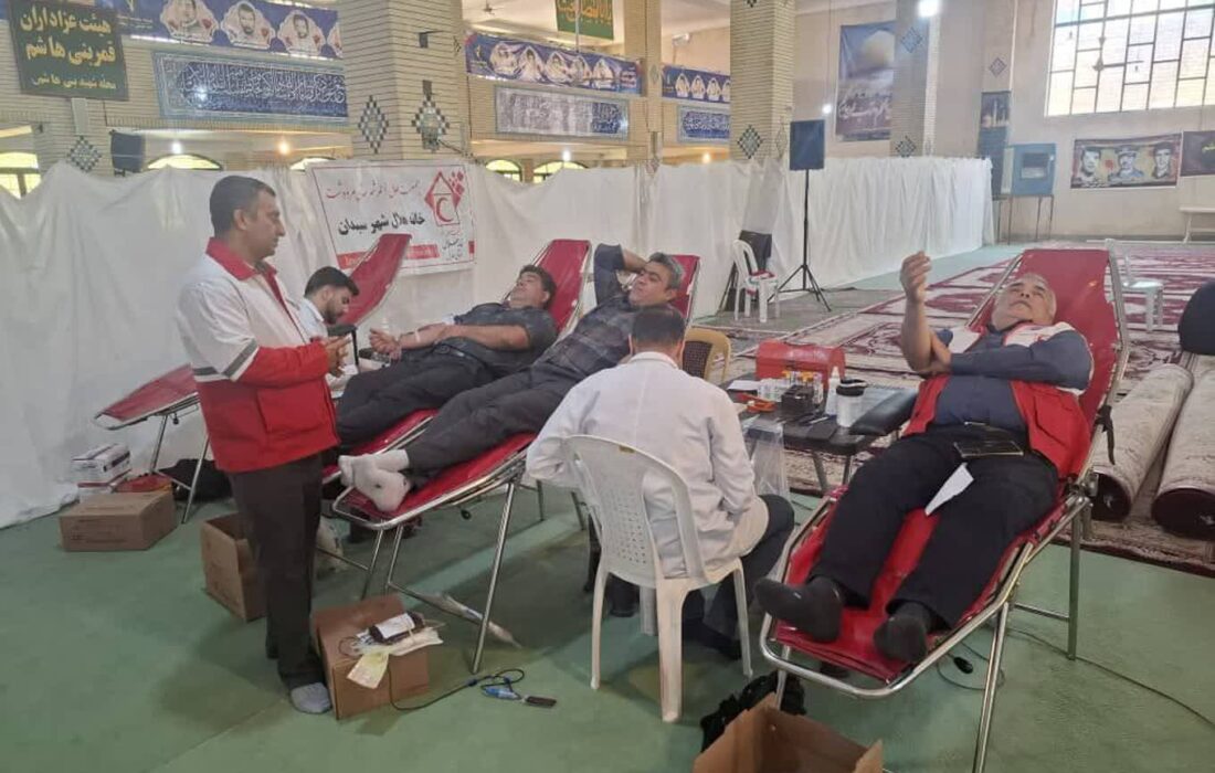 اهدای خون ۷۴ مرودشتی برای کمک به بیماران