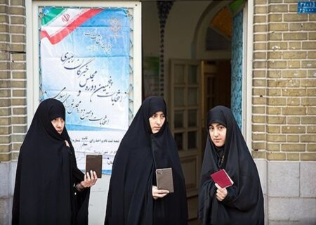 نقش بی‌بدیل زنان در تعیین سرنوشت اجتماع و سیاست