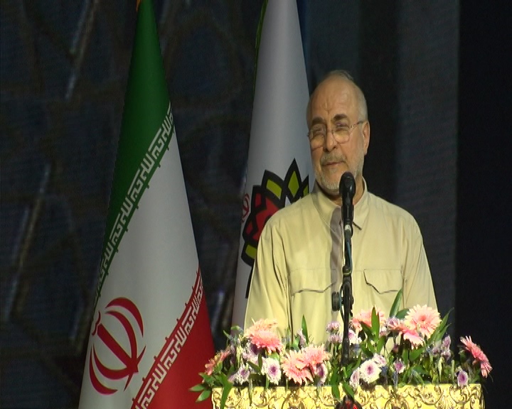 قالیباف: مردم با وجود فشارهای اسنپ بک از عزت خود دست نمیکشند