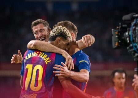 بارسلونا با پیروزی قاطع، دوباره به صدر جدول رسید