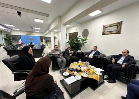 استاندار آذربایجان‌غربی: موانع تجارت مرزی باید رفع شوند