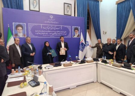 توافق همکاری میان وزرای راه و ارتباطات به امضا رسید