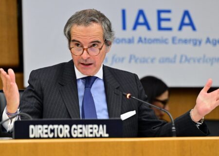 گروسی: تیم بازرسان آماده اعزام به ایران است