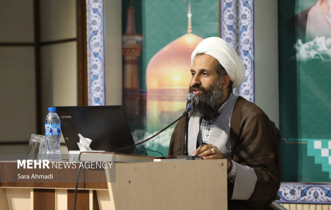 صاحبقرانی: سبک زندگی مؤمنان باید بر مدار حیات و ممات شهدایی قرار گیرد