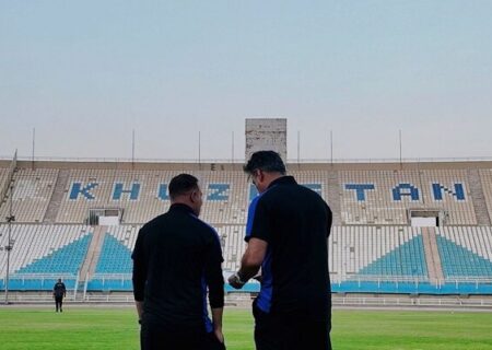 مربی اسپانیایی استقلال خوزستان وارد کشور شد