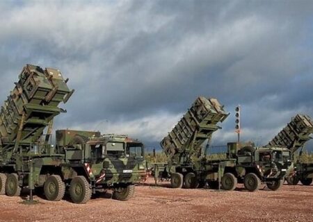 زلنسکی: «ناسامز» و «پاتریوت» به اوکراین می رسند