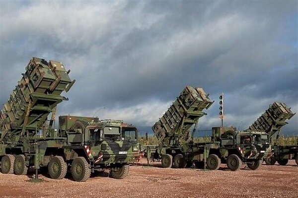 زلنسکی: «ناسامز» و «پاتریوت» به اوکراین می رسند